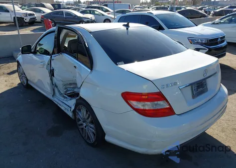 2009 Mercedes-Benz C 300 Luxury/Sport from USA, damaged, VIN WDDGF54X29F220712